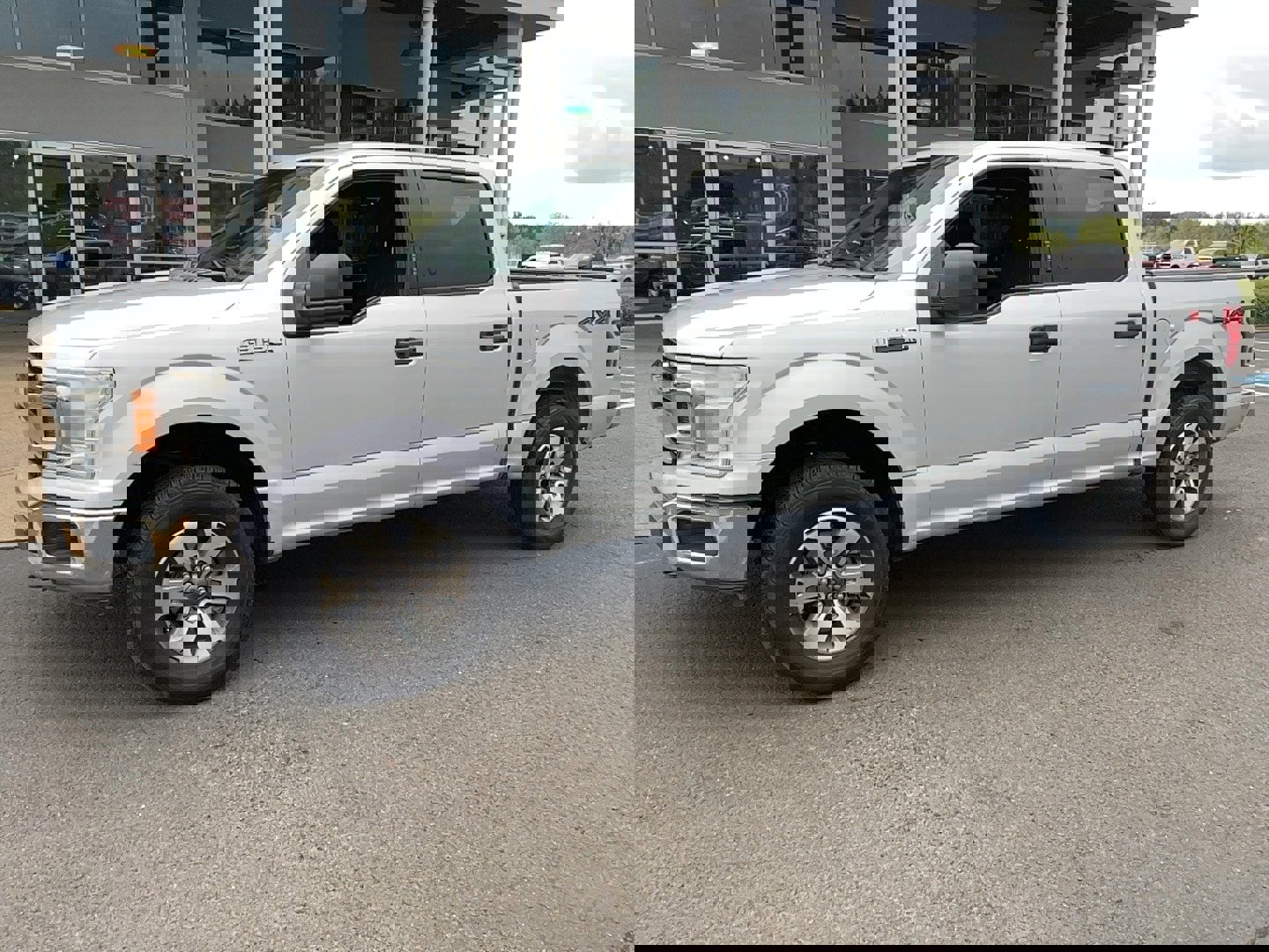 Used 2018 Ford F150 XLT image 1