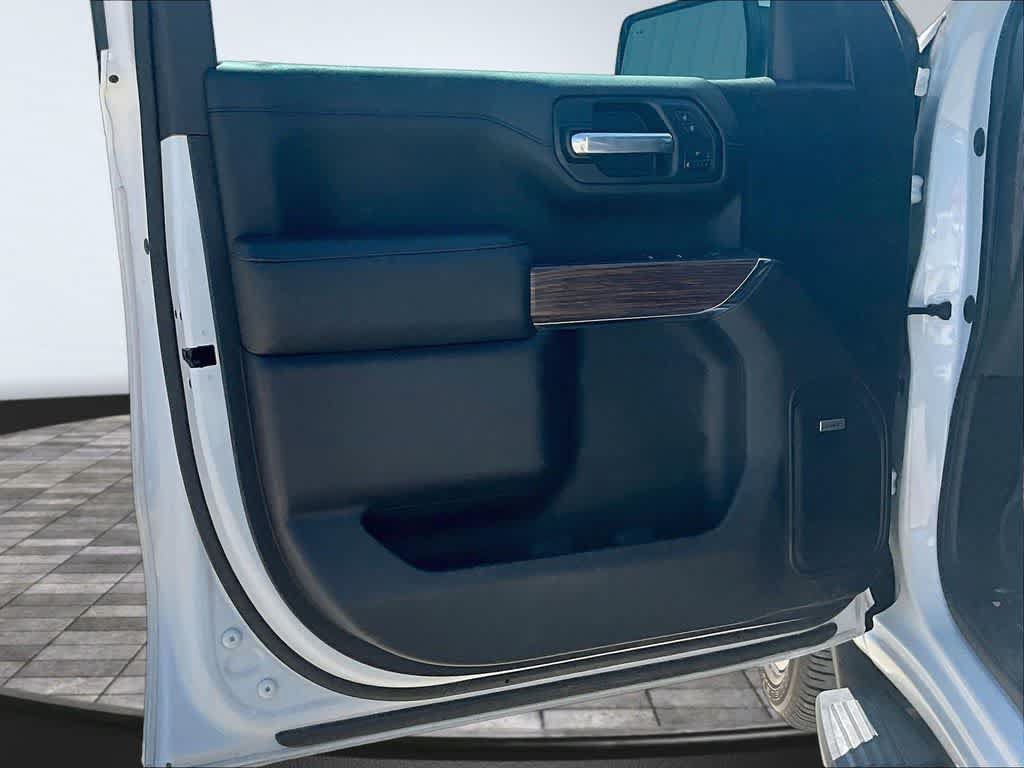 Used 2021 Chevrolet Silverado 1500 High Country AWD/4WD image 21
