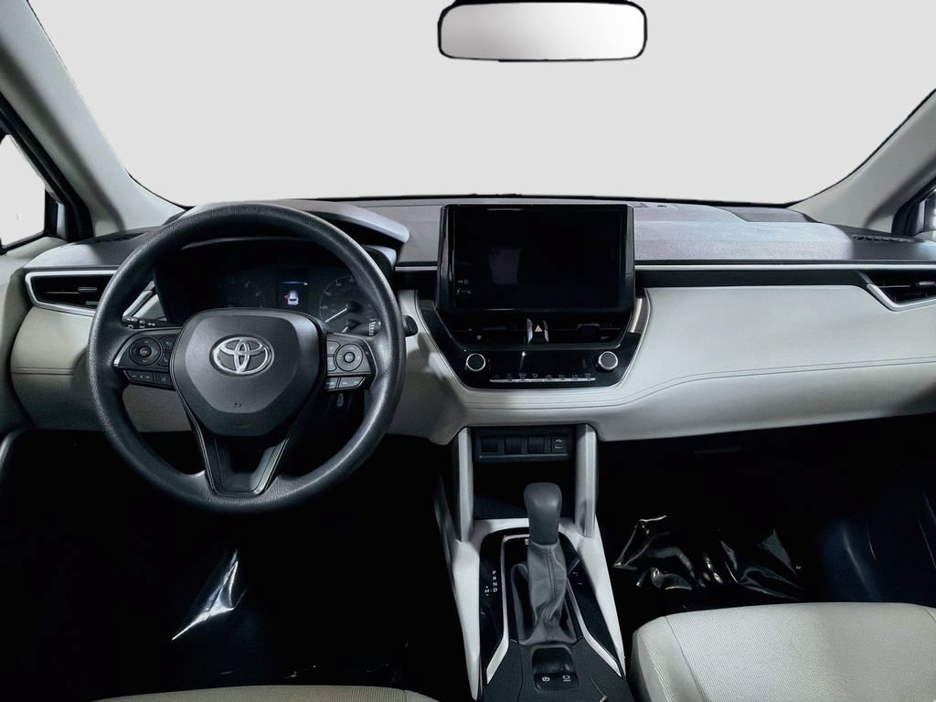 Used 2024 Toyota Corolla Cross L AWD/4WD image 21