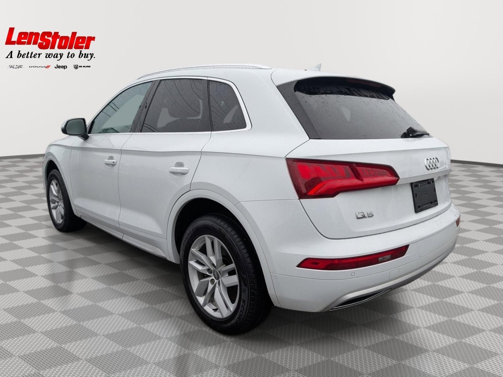 Used 2020 Audi Q5 2.0T Premium w/ Convenience Package AWD/4WD image 3