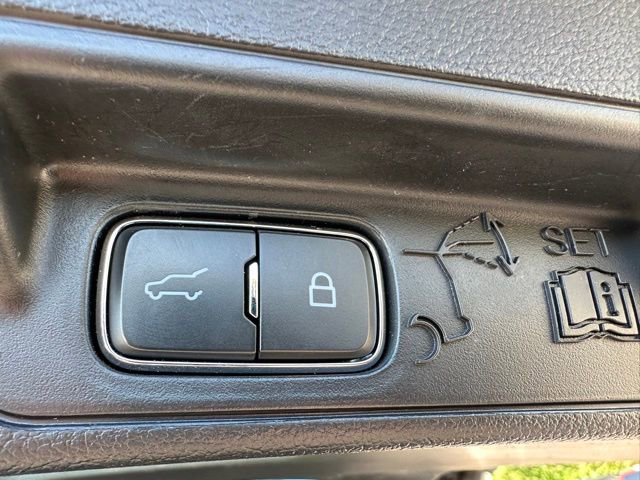 Used 2024 Ford Explorer XLT w/ Equipment Group 202A AWD/4WD image 14