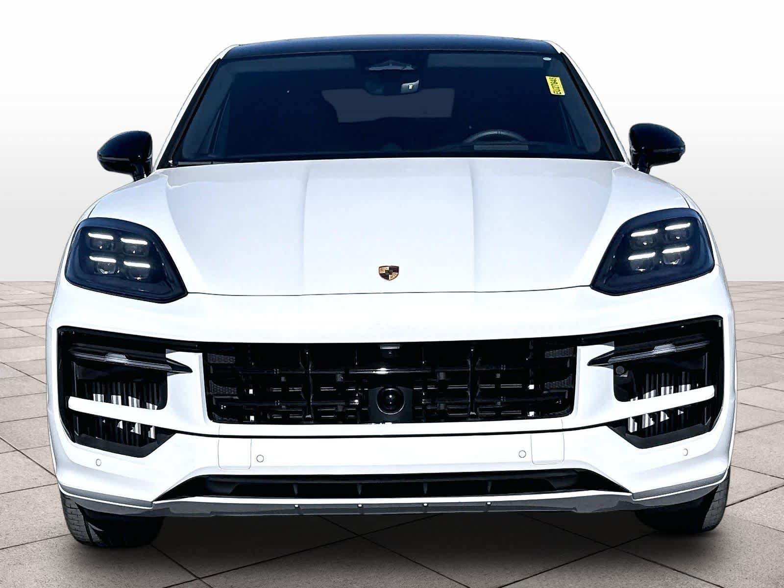 Used 2026 Porsche Cayenne GTS AWD/4WD image 2