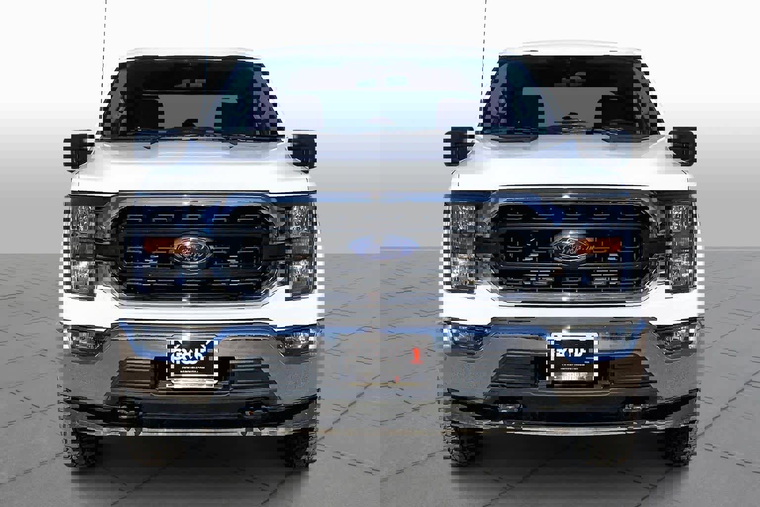 Used 2023 Ford F150 XLT image 3