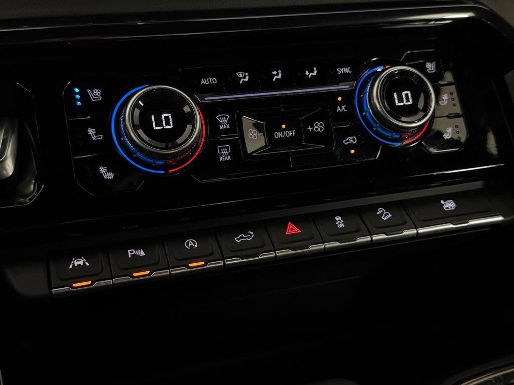 Used 2023 GMC Sierra 1500 AT4 AWD/4WD image 19