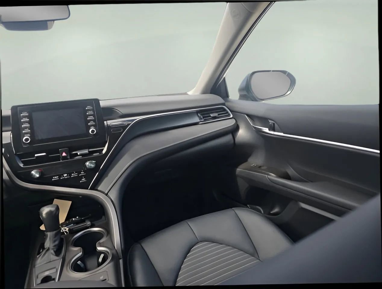 Used 2024 Toyota Camry SE AWD/4WD image 15