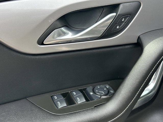 Used 2024 Chevrolet Blazer LT w/ Convenience Package FWD image 18