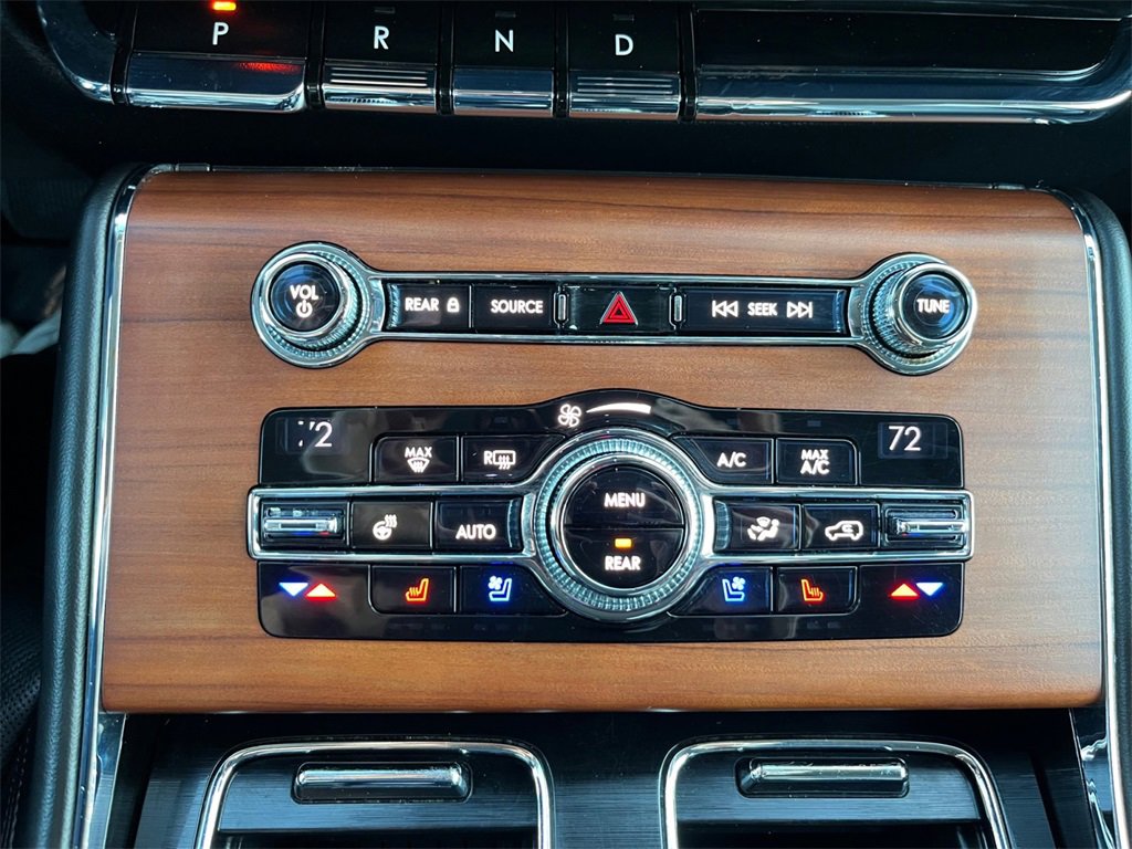Used 2020 Lincoln Aviator Reserve w/ Equipment Group 201A image 14
