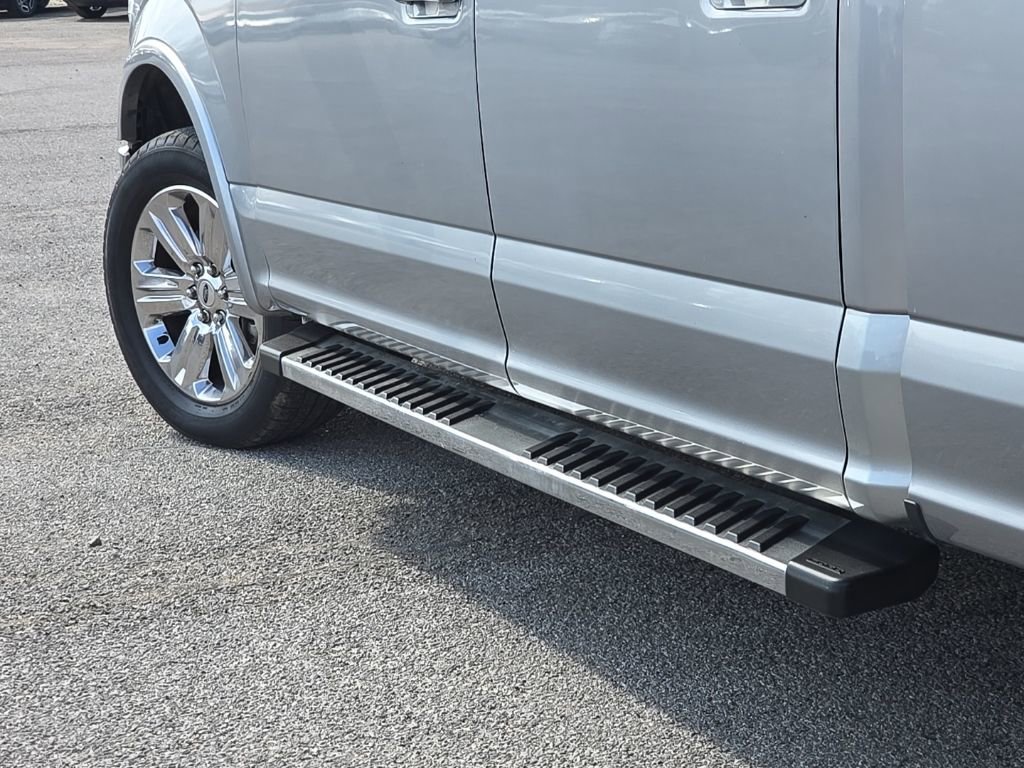 Used 2020 Ford F150 Lariat w/ Equipment Group 502A Luxury AWD/4WD image 12