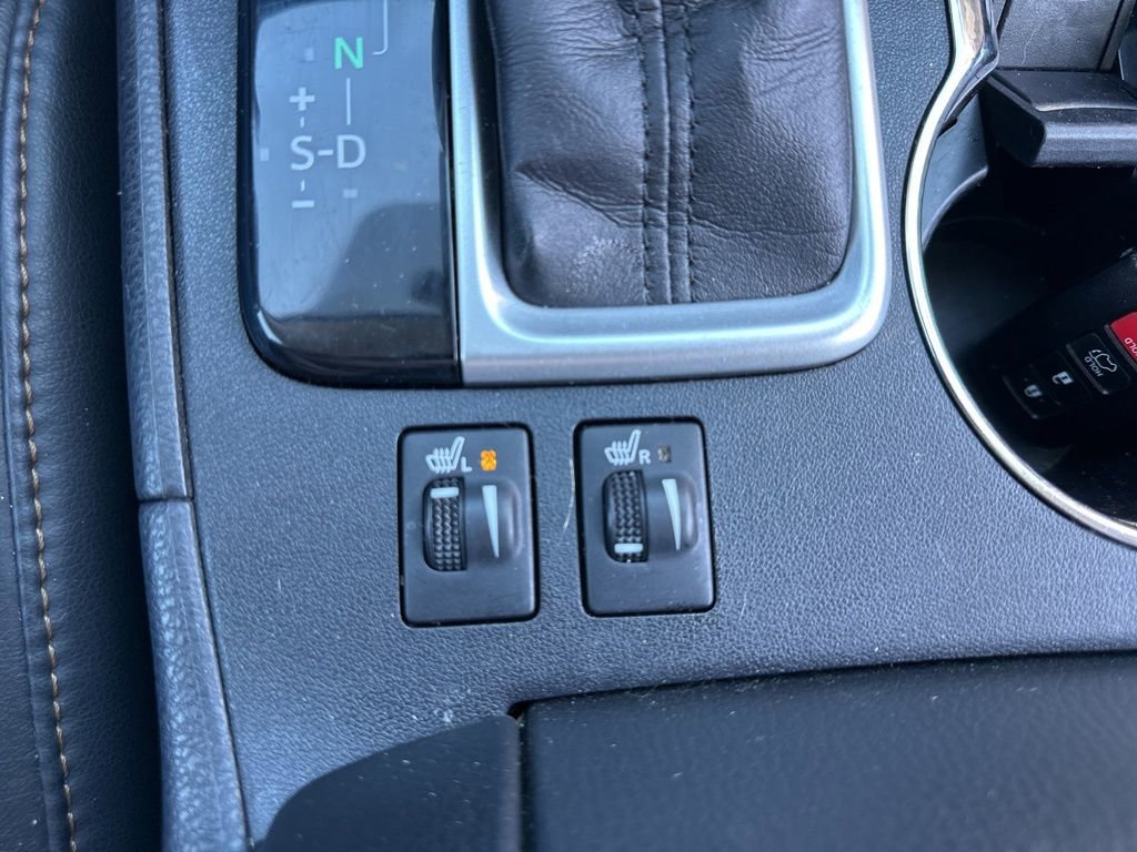 Used 2017 Toyota Highlander XLE image 47