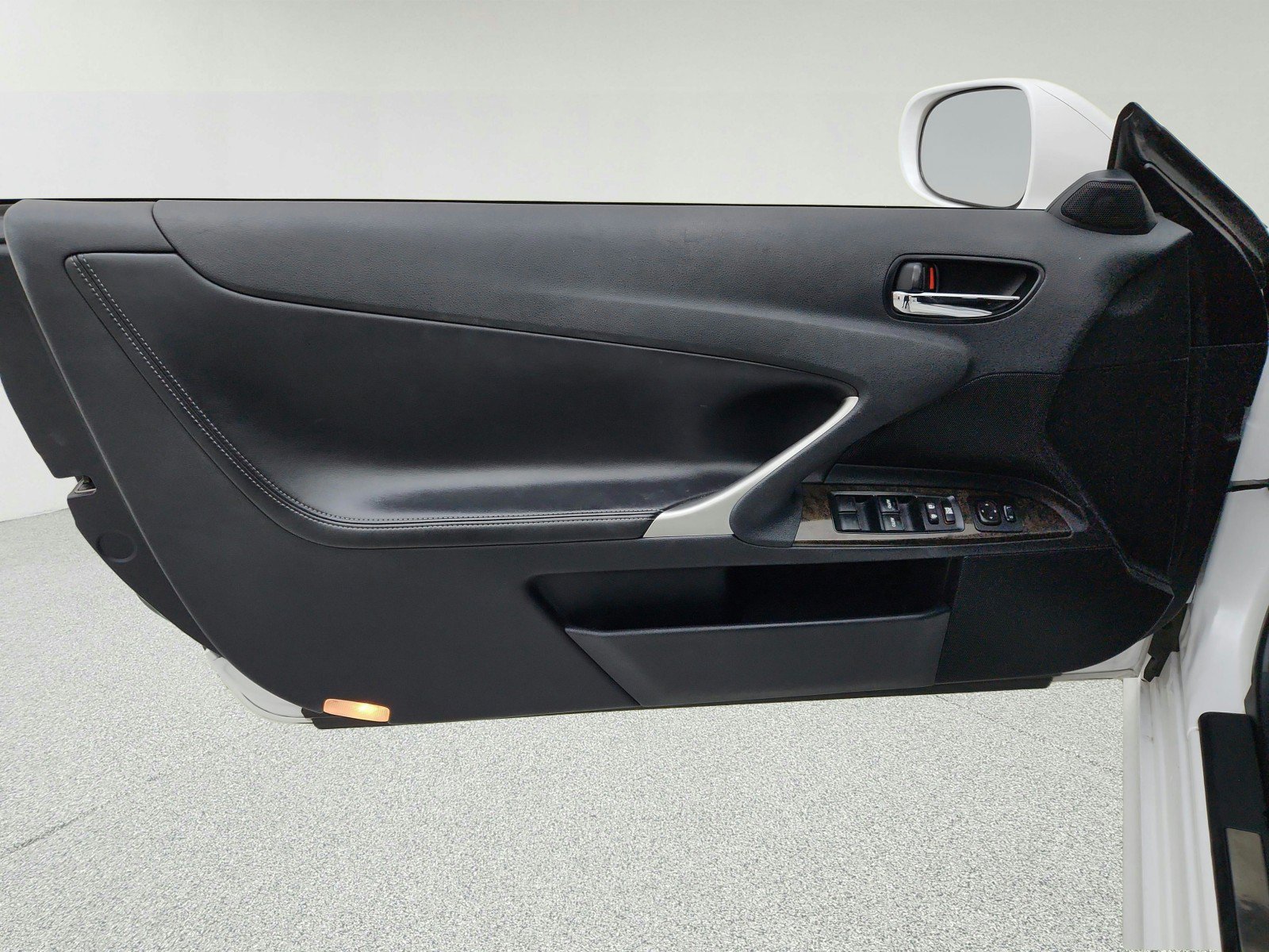 Used 2013 Lexus IS 250C RWD image 23
