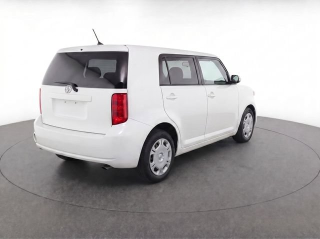 Used 2009 Scion xB FWD image 7