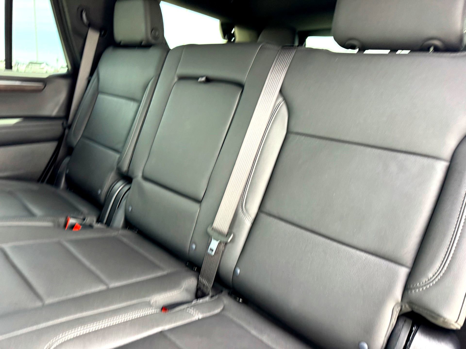 Used 2025 Chevrolet Tahoe LT w/ Comfort Package image 19