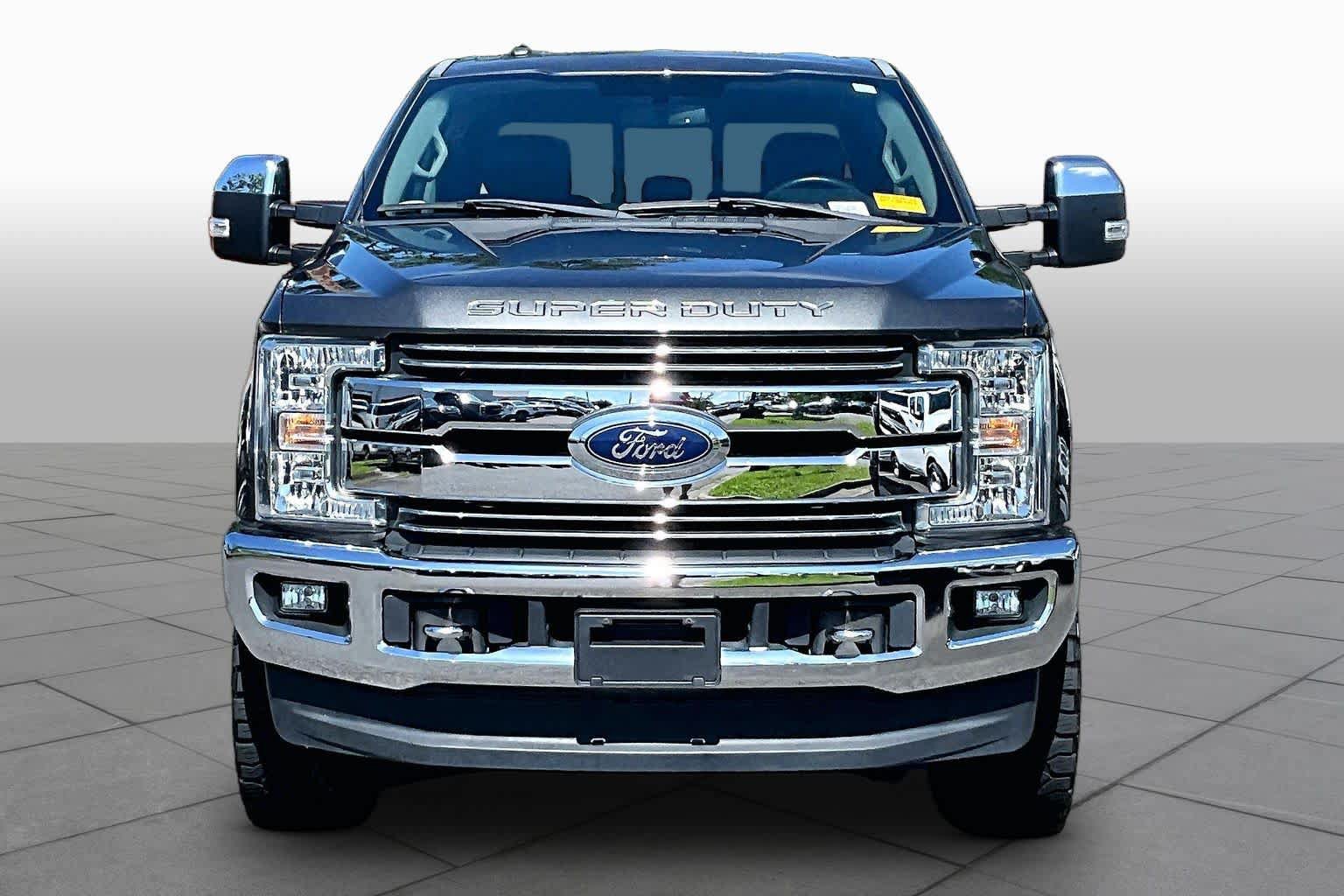 Used 2018 Ford F250 Lariat w/ Chrome Package AWD/4WD image 4
