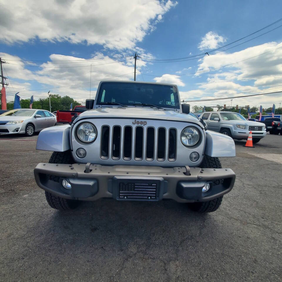Used 2016 Jeep Wrangler Unlimited Sahara AWD/4WD image 14