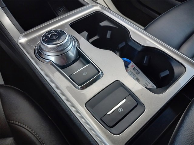 Used 2024 Ford Edge SEL image 20