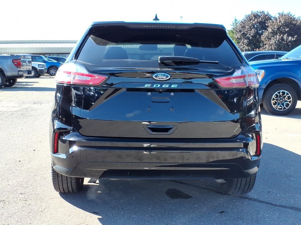 Used 2023 Ford Edge ST-Line AWD/4WD image 4