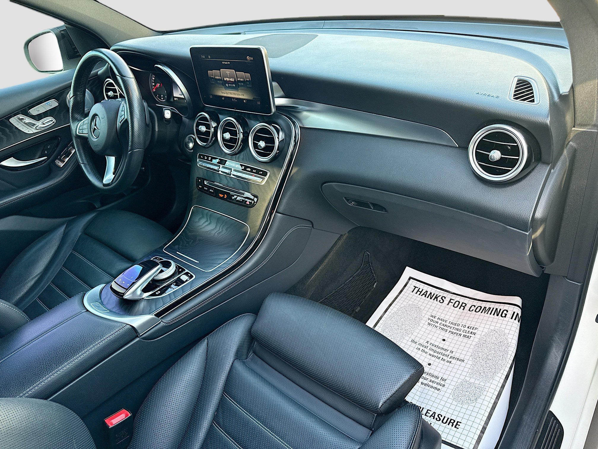 Used 2018 Mercedes-Benz GLC 350e 4MATIC image 13