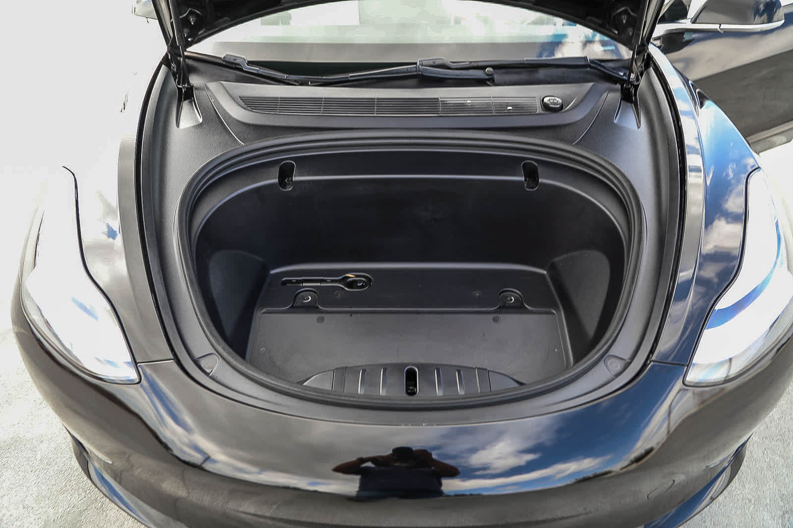 Used 2020 Tesla Model 3 Standard Range RWD image 28