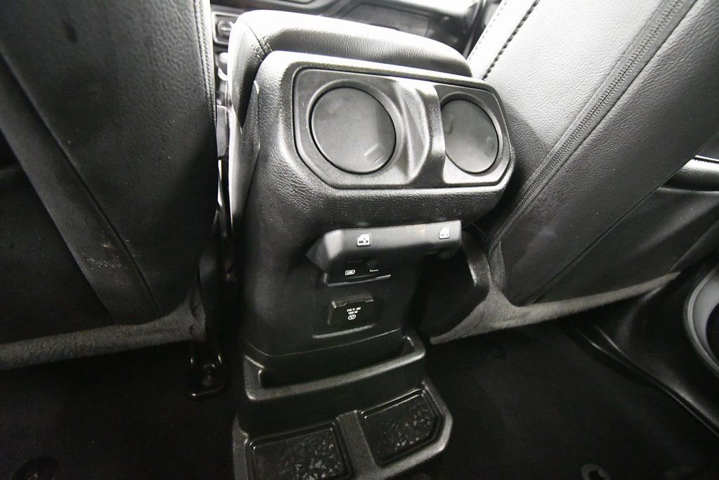 Used 2023 Jeep Wrangler Unlimited Sahara image 15