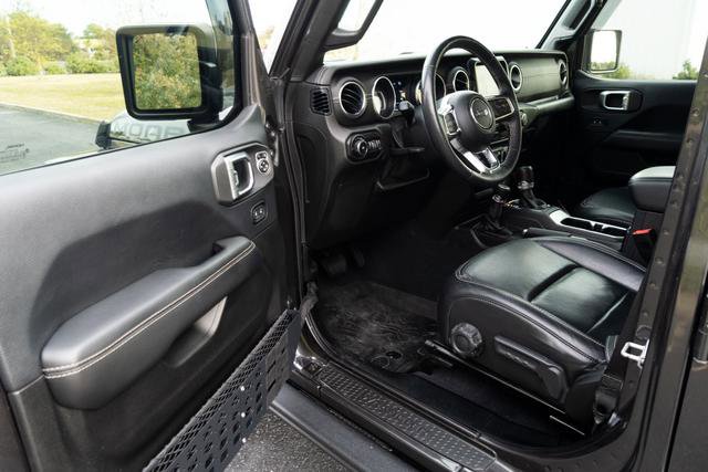 Used 2019 Jeep Wrangler Unlimited Sahara w/ Quick Order Package 24M Moab image 11