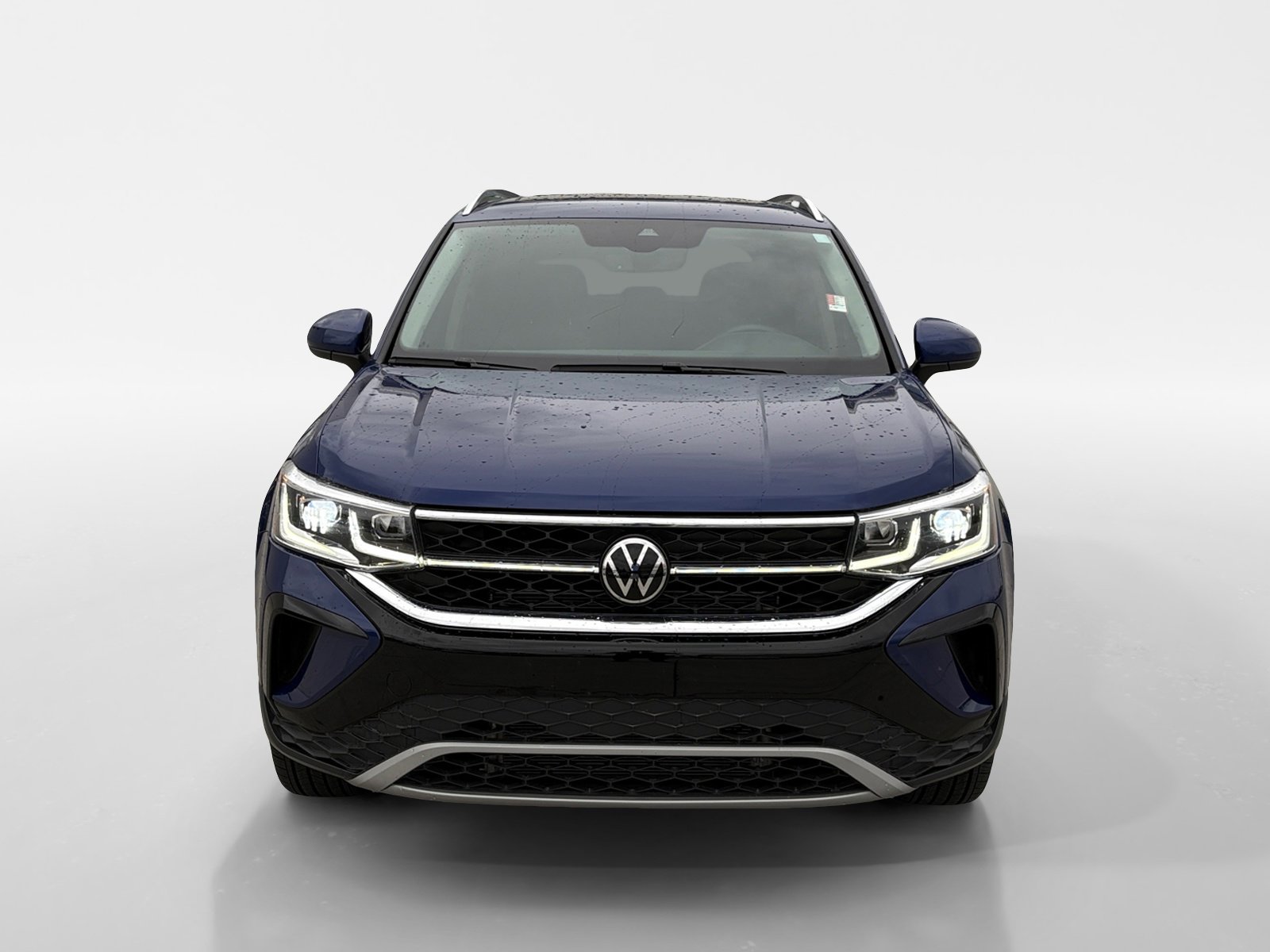 Certified 2024 Volkswagen Taos SEL image 18