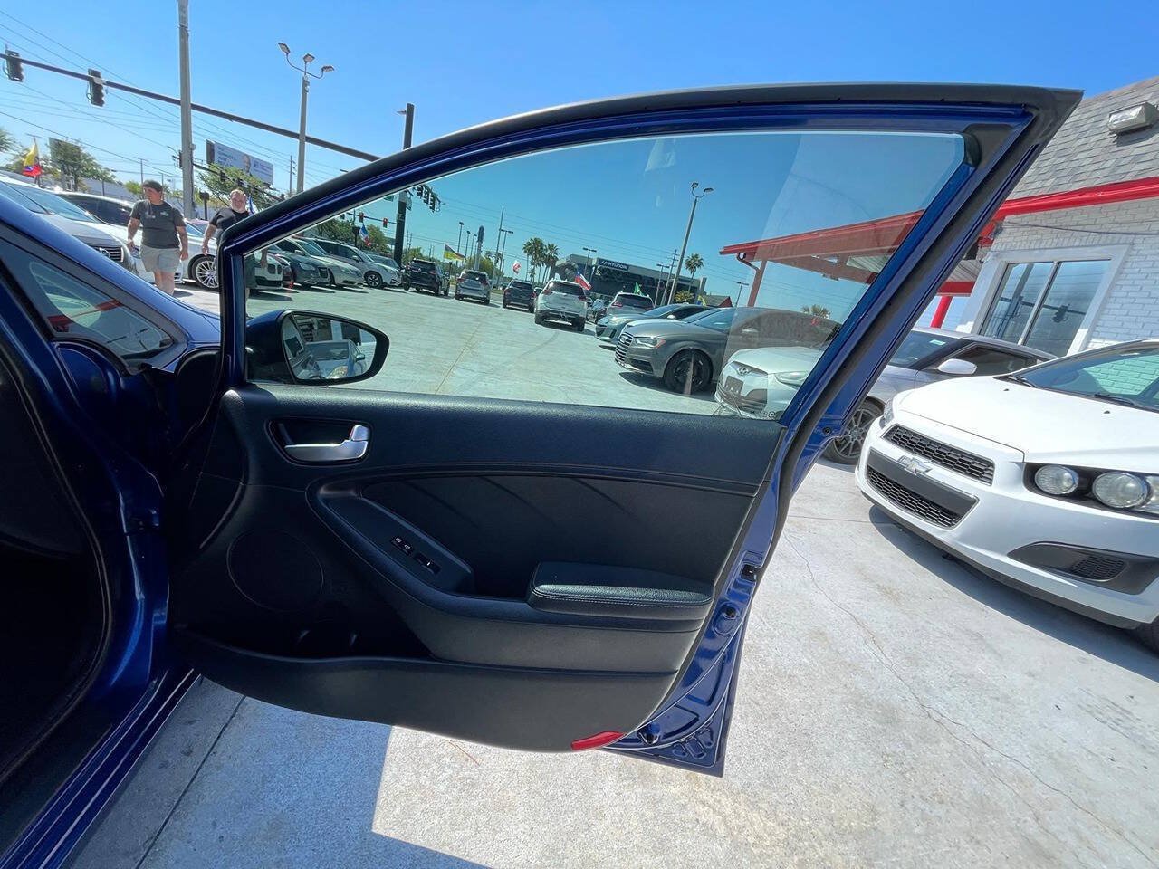 Used 2018 Kia Forte LX FWD image 11