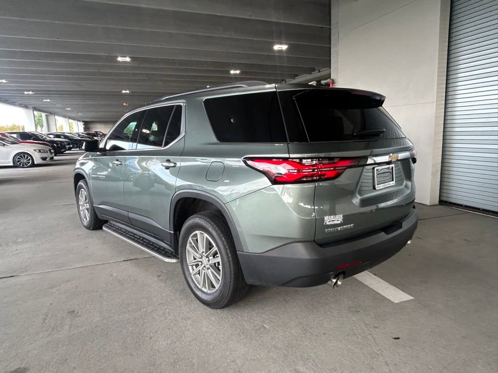 Used 2023 Chevrolet Traverse LT image 3