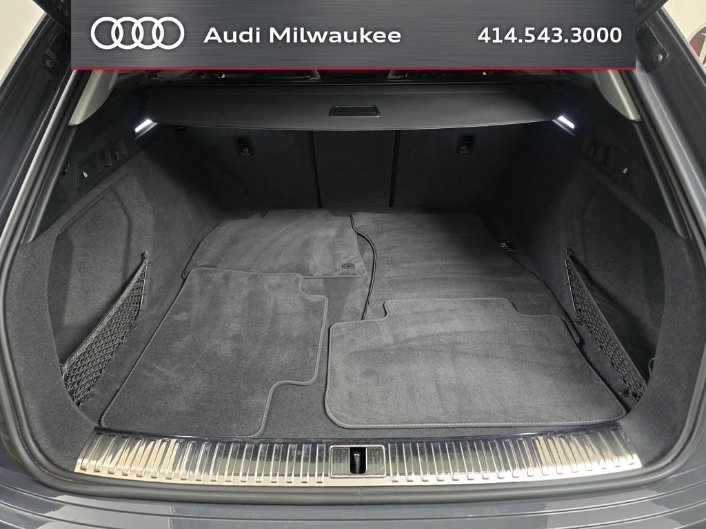 Used 2024 Audi Q8 e-tron Prestige w/ Prestige Package AWD/4WD image 11