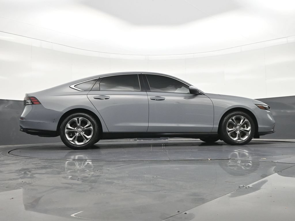 Used 2023 Honda Accord EX-L image 28