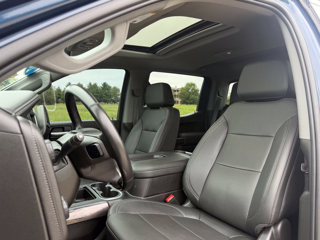 Used 2021 Chevrolet Silverado 1500 LTZ w/ LTZ Premium Package AWD/4WD image 30