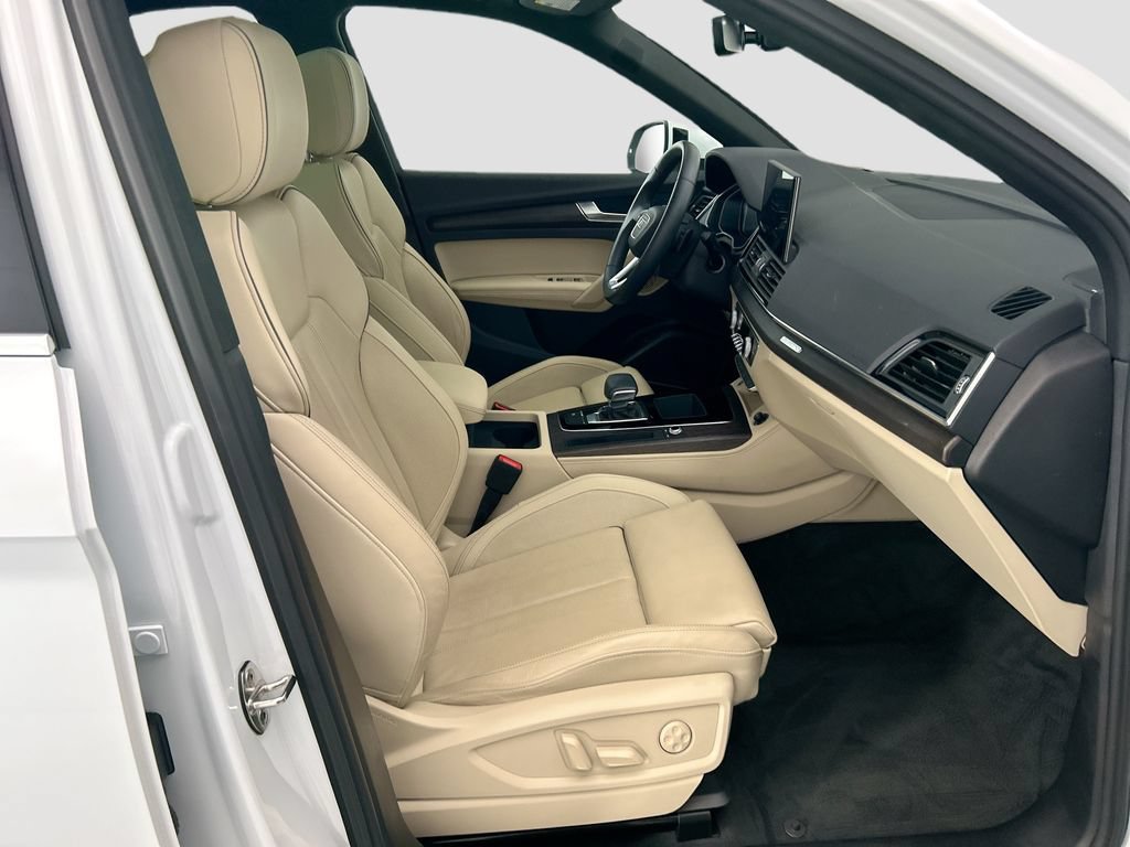 Certified 2023 Audi Q5 2.0T Premium Plus w/ Premium Plus Package AWD/4WD image 19