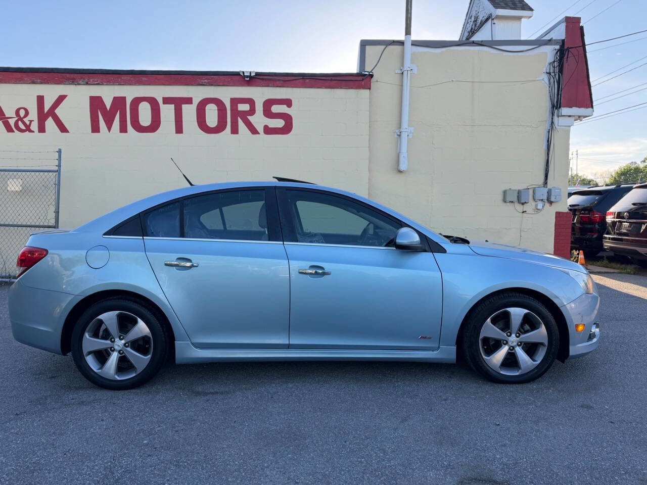 Used 2011 Chevrolet Cruze LTZ w/ RS Package FWD image 9