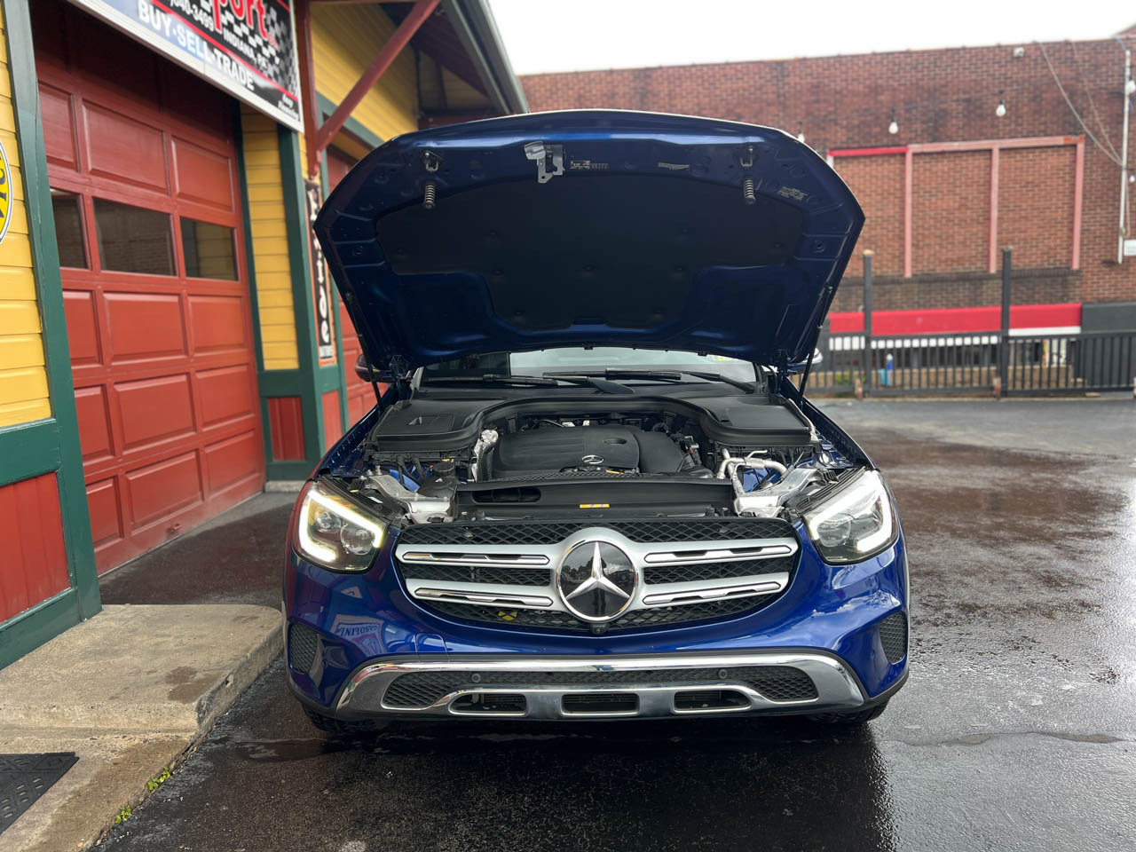 Used 2020 Mercedes-Benz GLC 300 4MATIC w/ Driver Assistance Package image 29