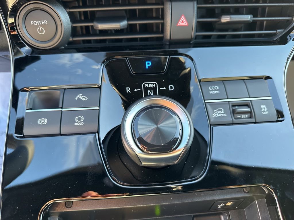 Used 2025 Toyota bZ4X AWD w/ Weather Package image 24