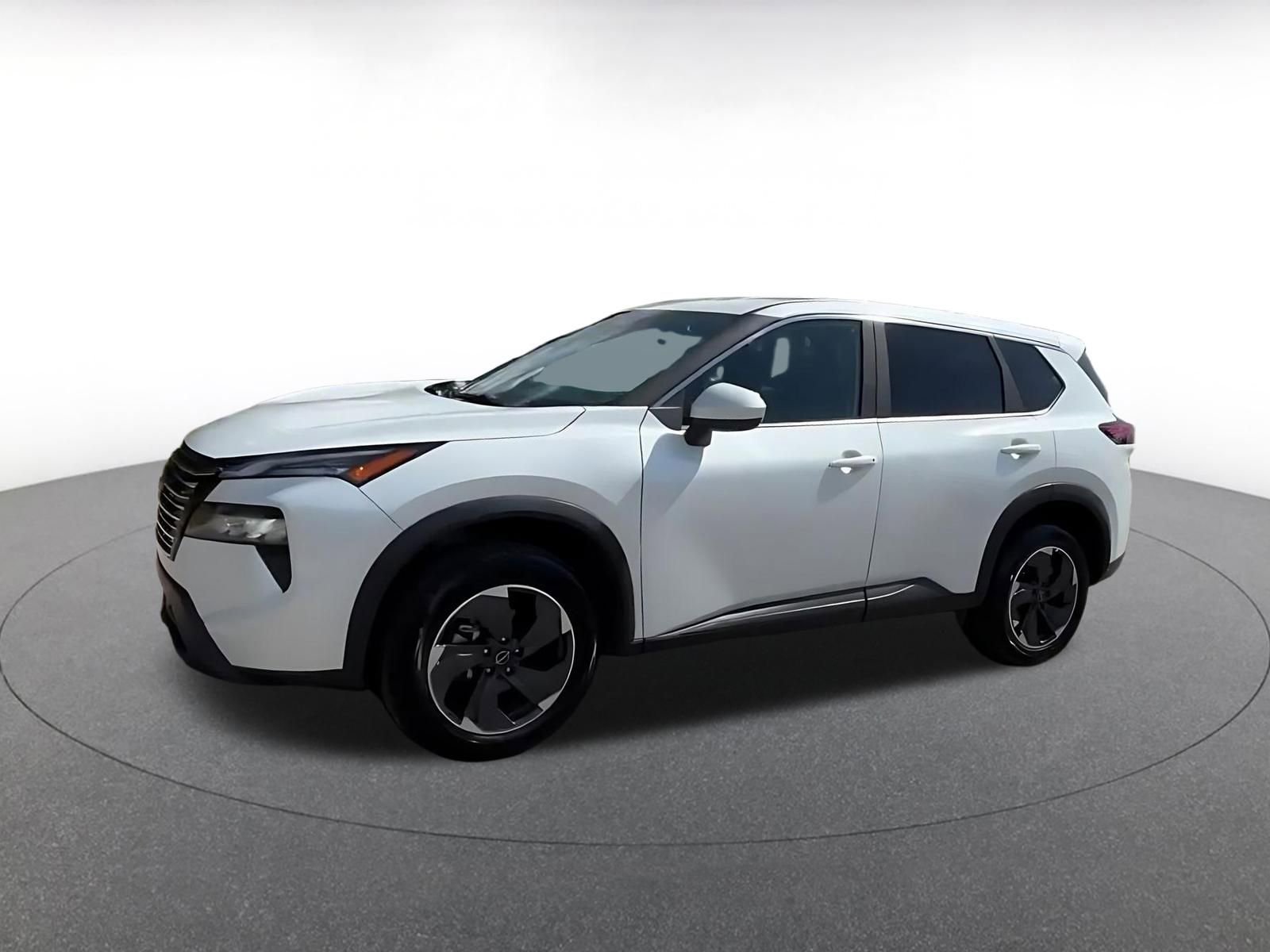 Used 2025 Nissan Rogue SV FWD image 8