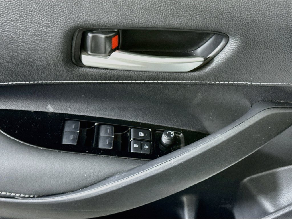 Certified 2022 Toyota Corolla SE FWD image 22