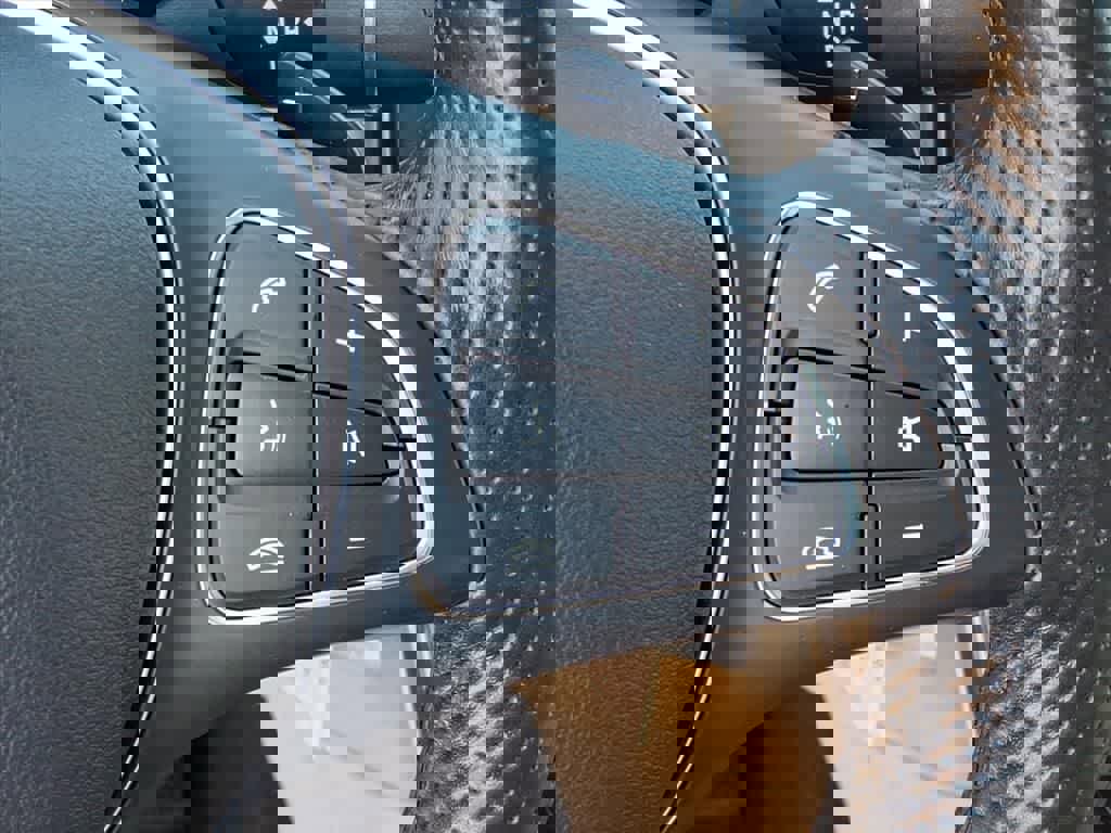 Used 2019 Mercedes-Benz GLC 350e 4MATIC image 19