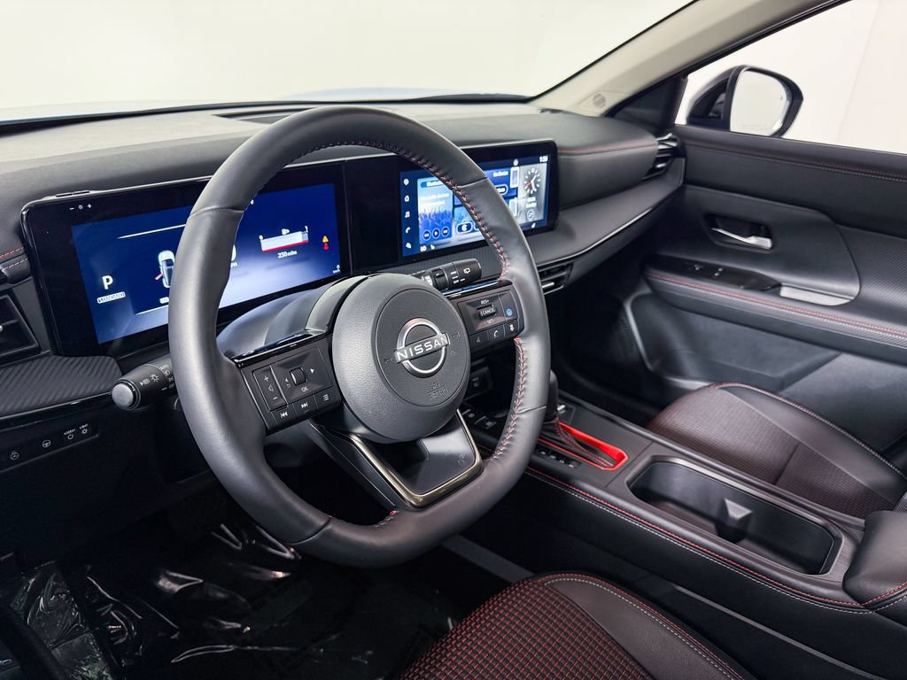 Certified 2025 Nissan Kicks SR w/ SR Premium Package AWD/4WD image 19