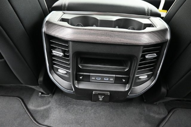 New 2027 RAM 1500 Laramie w/ Night Edition AWD/4WD image 24