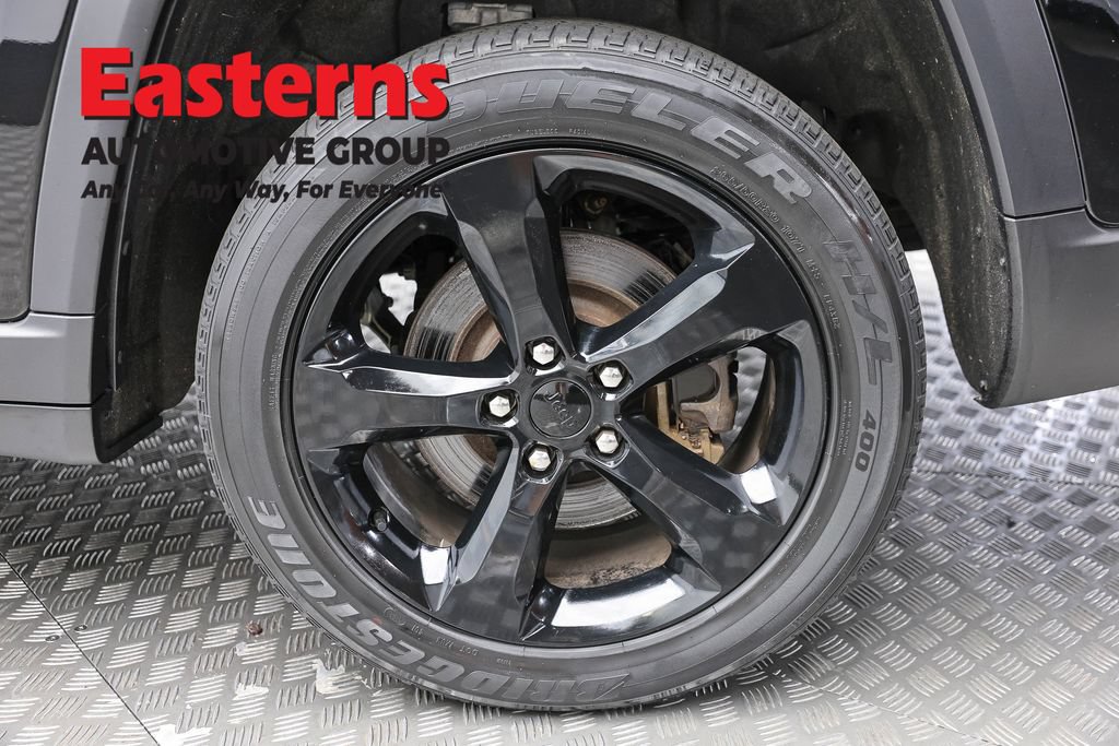 Used 2023 Jeep Grand Cherokee L Laredo AWD/4WD image 10