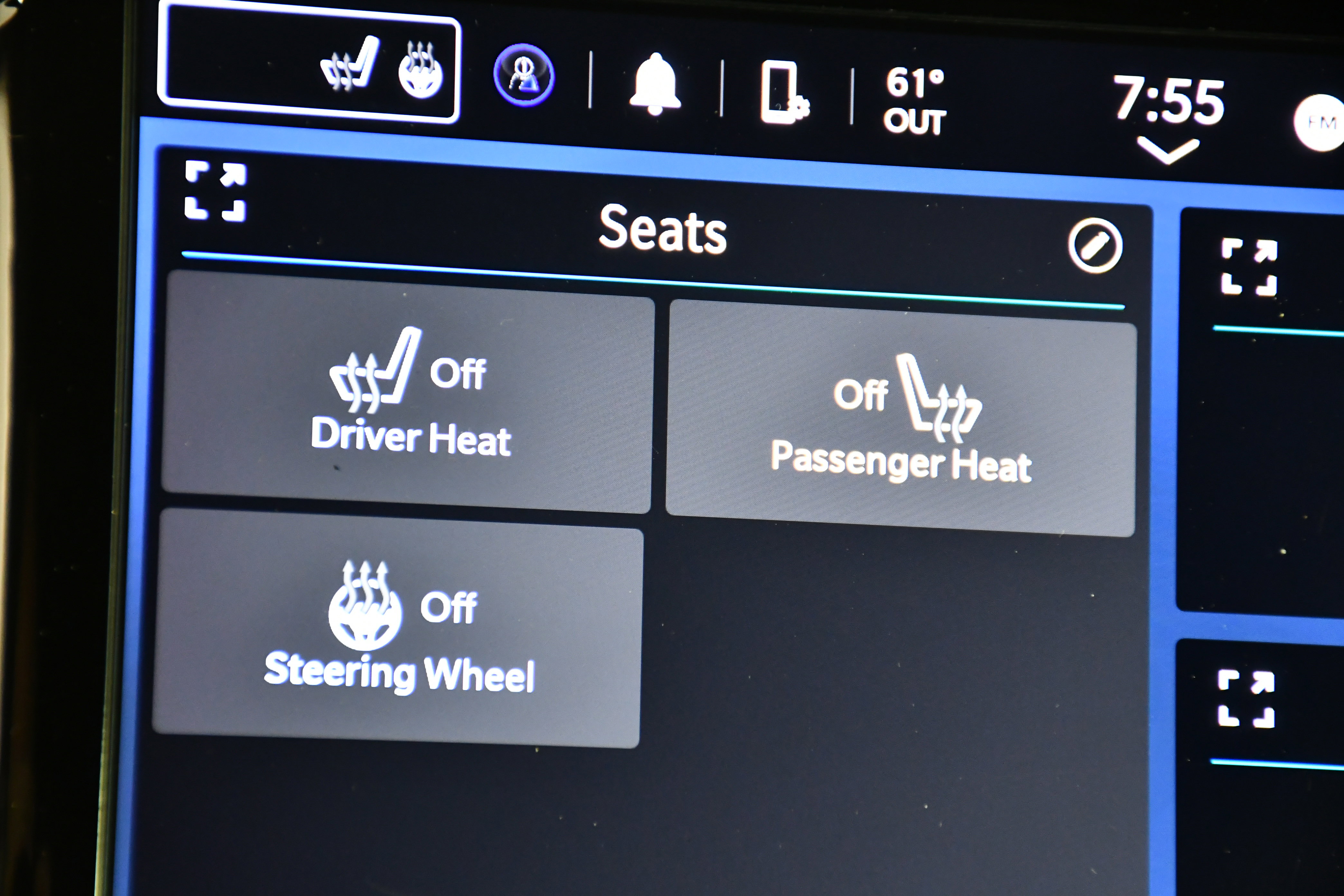 Used 2024 Chrysler Pacifica Touring-L image 28