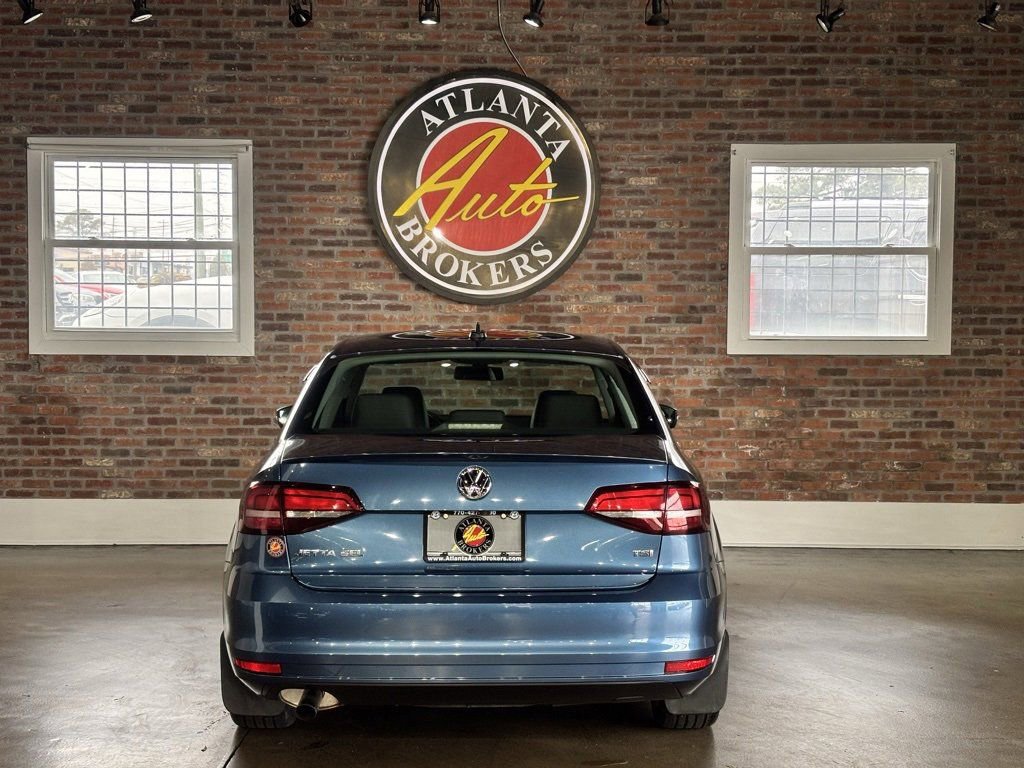 Used 2016 Volkswagen Jetta SEL image 3