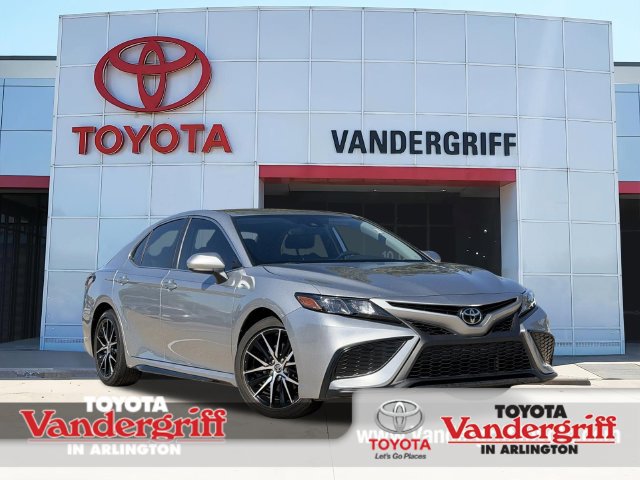 Used 2021 Toyota Camry SE FWD image 1