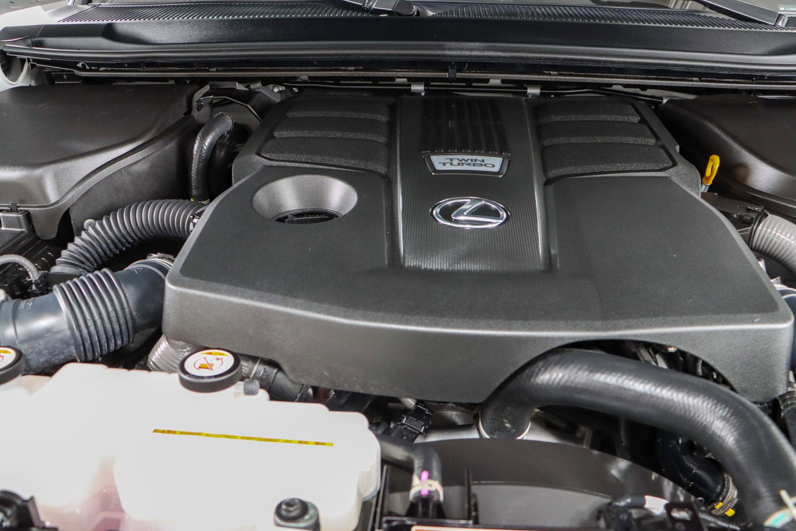 Used 2024 Lexus GX 550 image 32