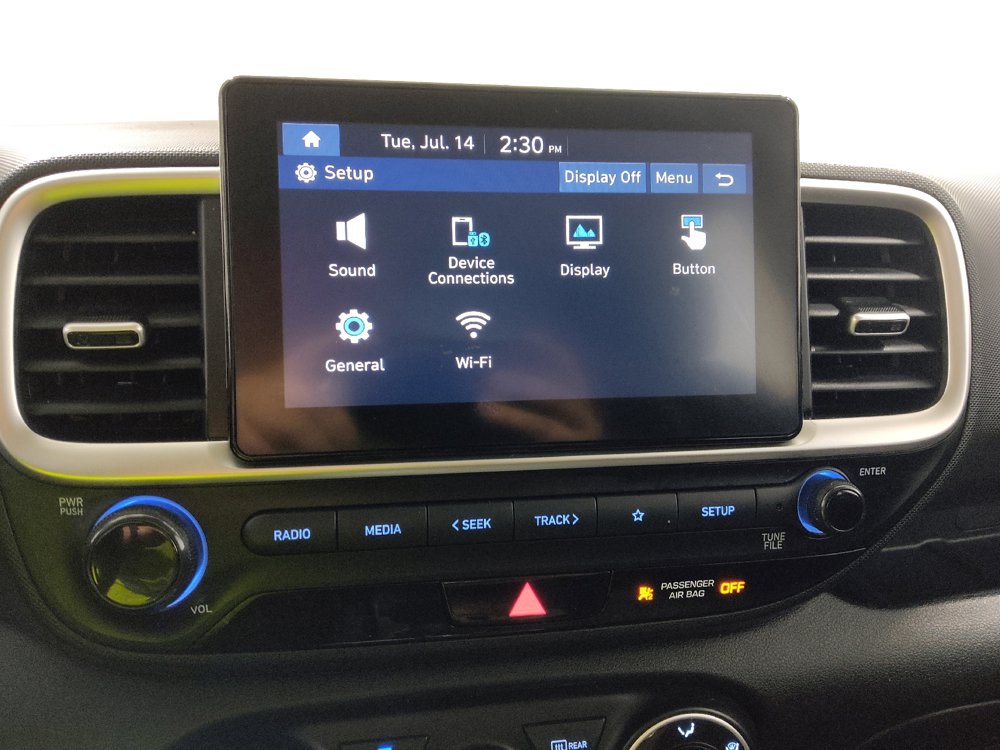 Used 2023 Hyundai Venue SE FWD image 25