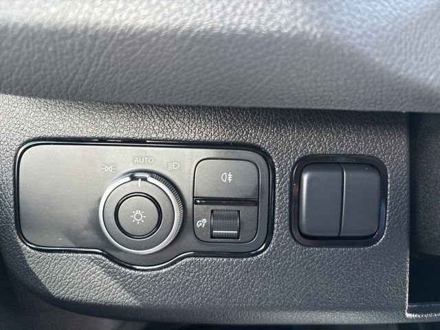 Used 2024 Mercedes-Benz Sprinter 2500 image 19