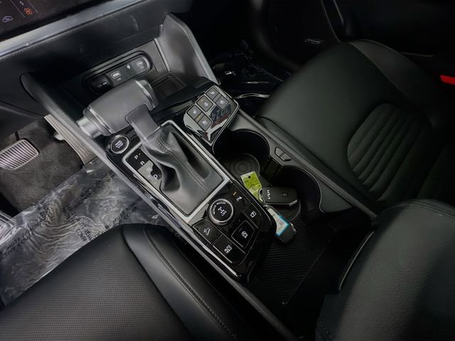 Used 2024 Kia Sportage SX image 25
