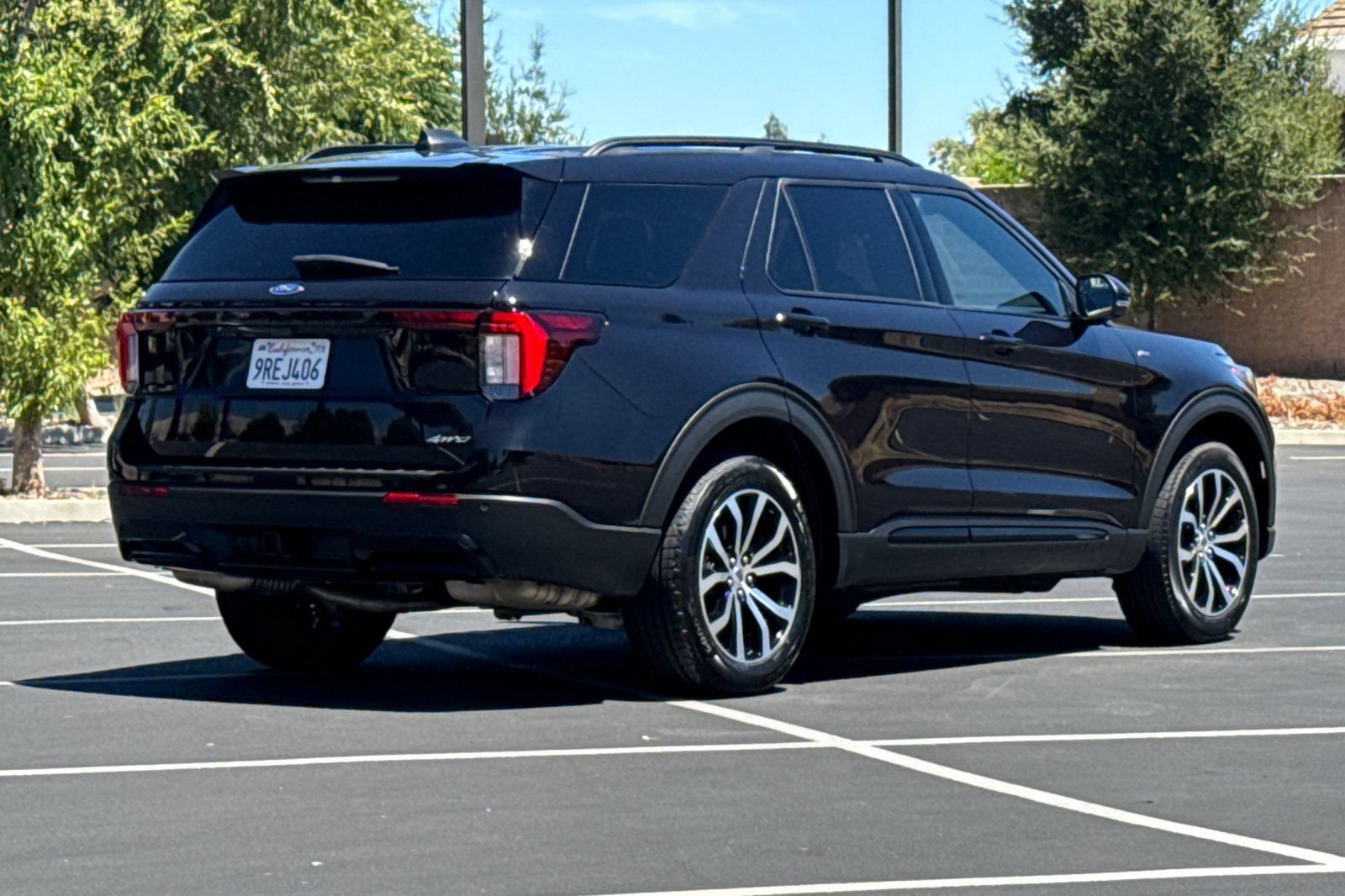 Used 2025 Ford Explorer ST-Line AWD/4WD image 11