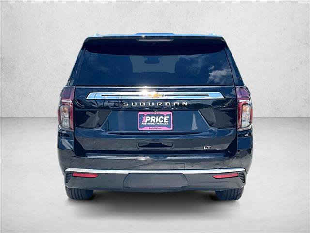 Used 2023 Chevrolet Suburban LT RWD image 4