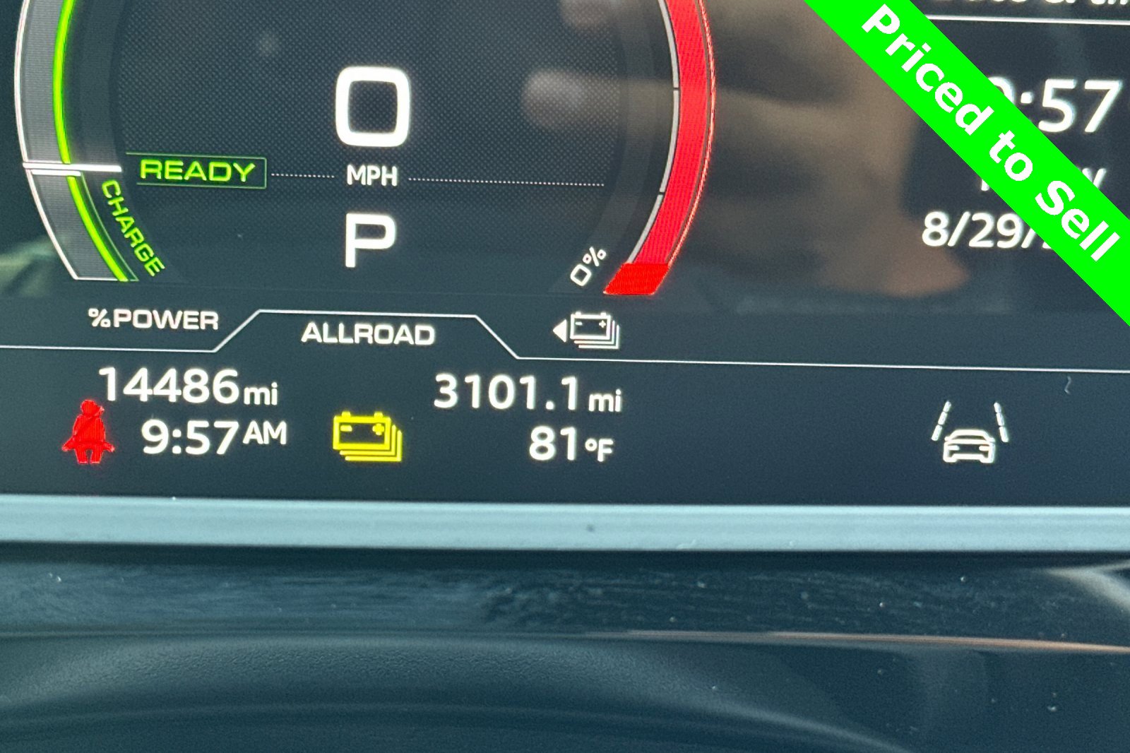 Used 2024 Audi Q8 e-tron Premium image 34